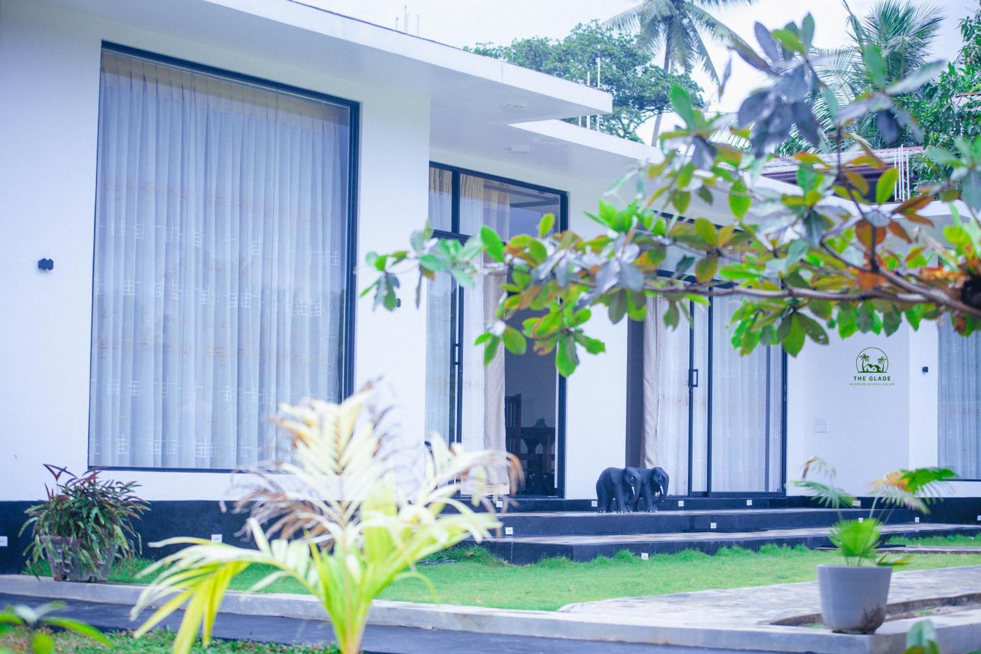 The Glade Aparthotel เวลิกามา ภายนอก รูปภาพ