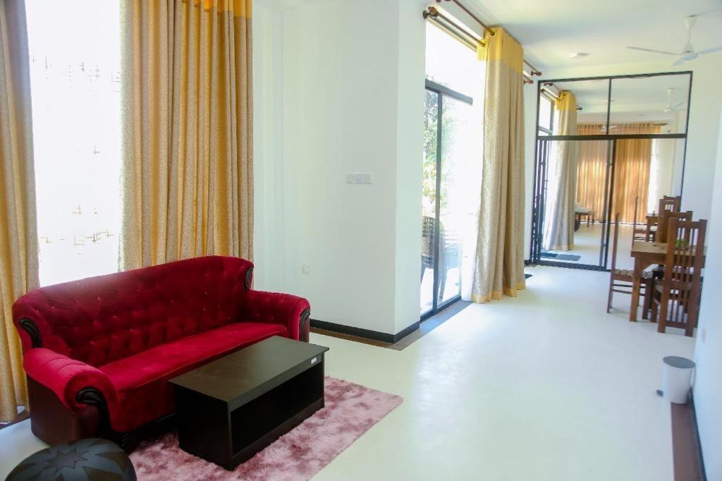 The Glade Aparthotel เวลิกามา ภายนอก รูปภาพ